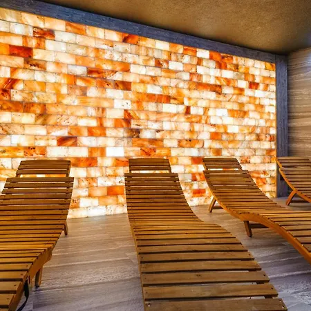 Blue Premium Parking Pool Sauna Fitness Free