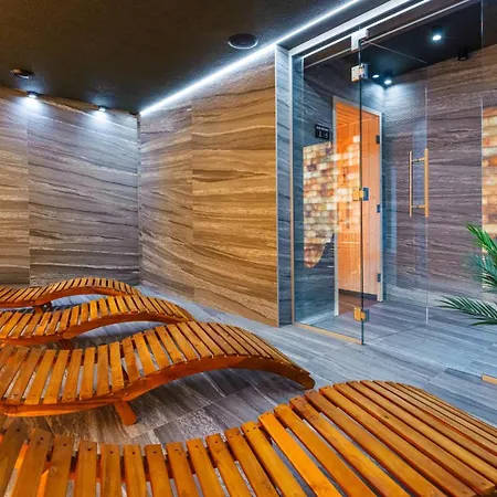 Blue Premium Parking Pool Sauna Fitness Free *