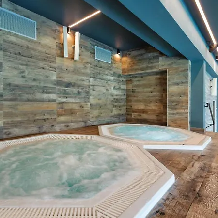 Blue Premium Parking Pool Sauna Fitness Free * 科沃布热格